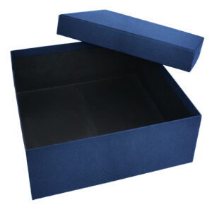 877005 SEDİR LACİVERT DERİ GÖRÜNÜMLÜ GEÇME KAPAK KUTU (30X30X10 CM)
